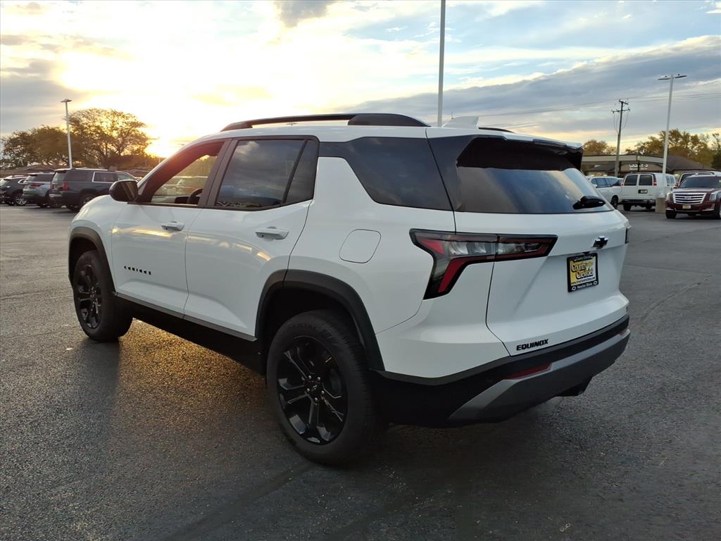 2026 Chevrolet Equinox LT photo 3