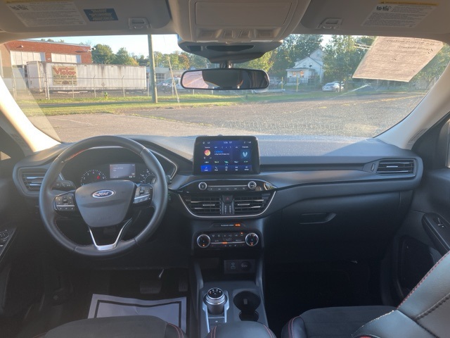 2022 Ford Escape SEL photo 17
