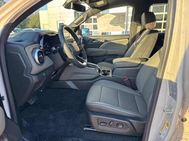 2026 Chevrolet Colorado ZR2 photo 22