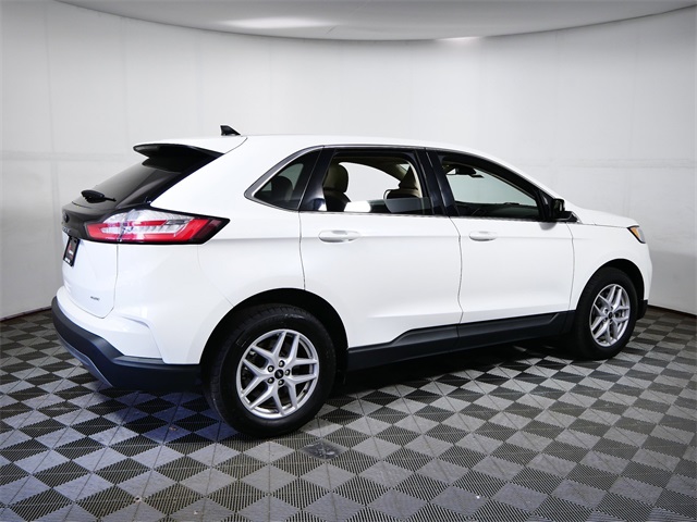 2023 Ford Edge SEL photo 8