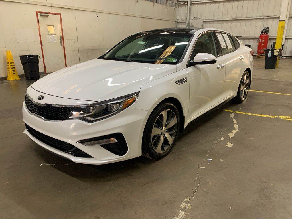 2019 Kia Optima S's photo