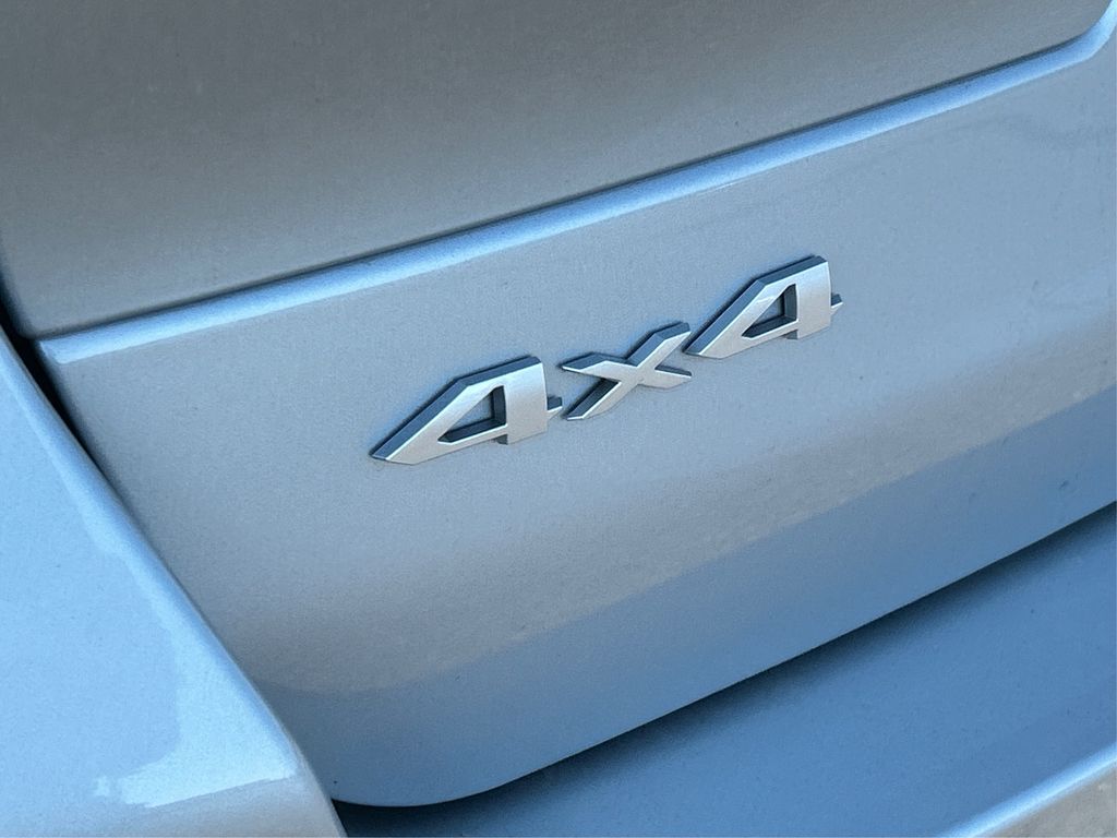 2025 Jeep Grand Cherokee Laredo X photo 13