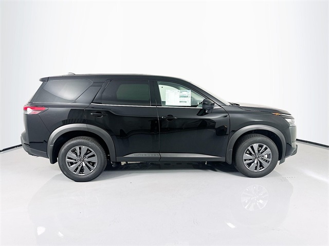 2025 Nissan Pathfinder S photo 5