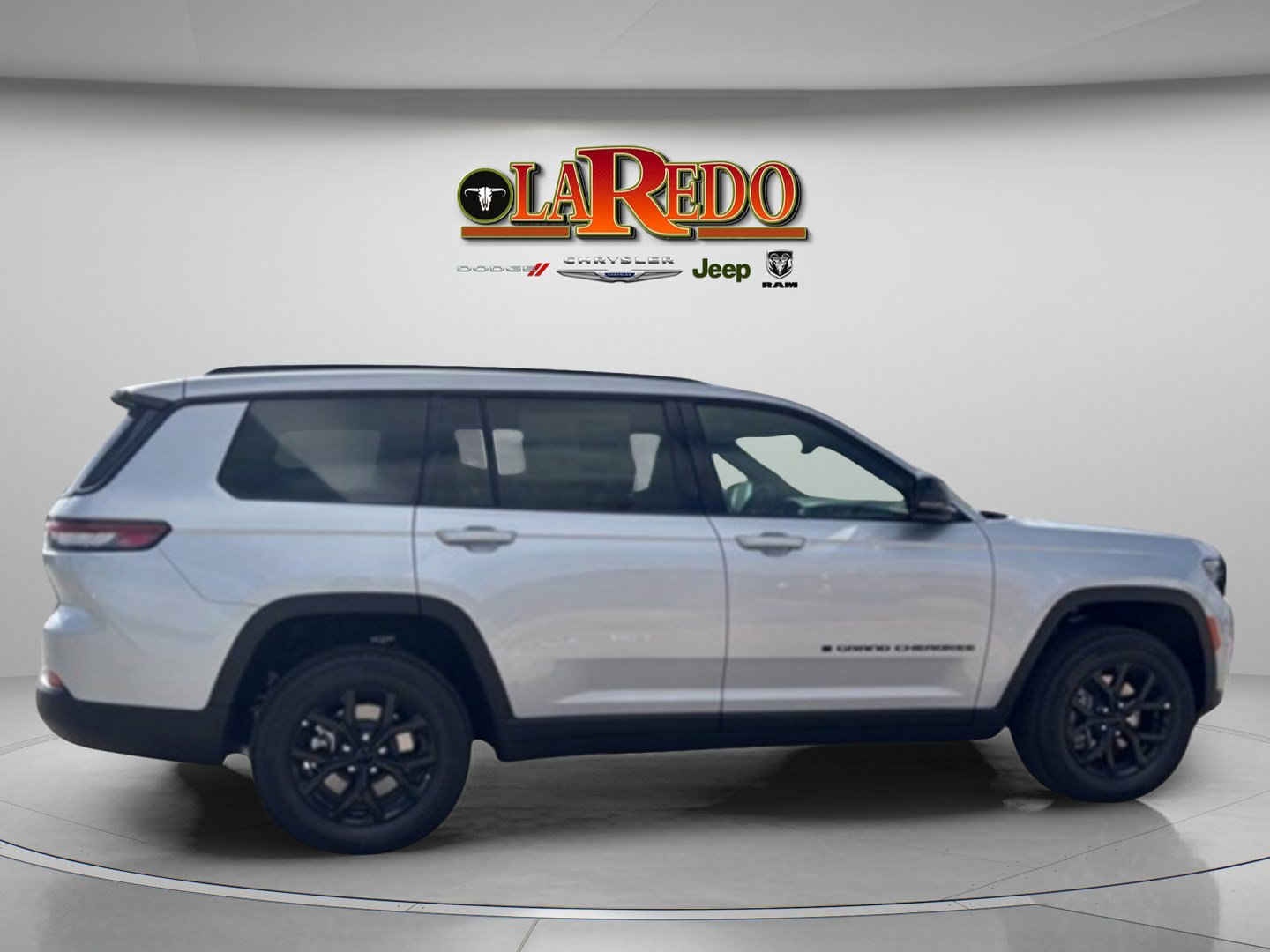 2025 Jeep Grand Cherokee Altitude photo 8