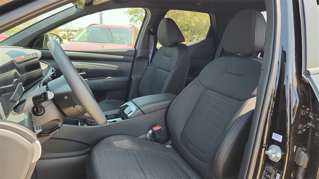 2025 Hyundai Santa Cruz SE photo 16