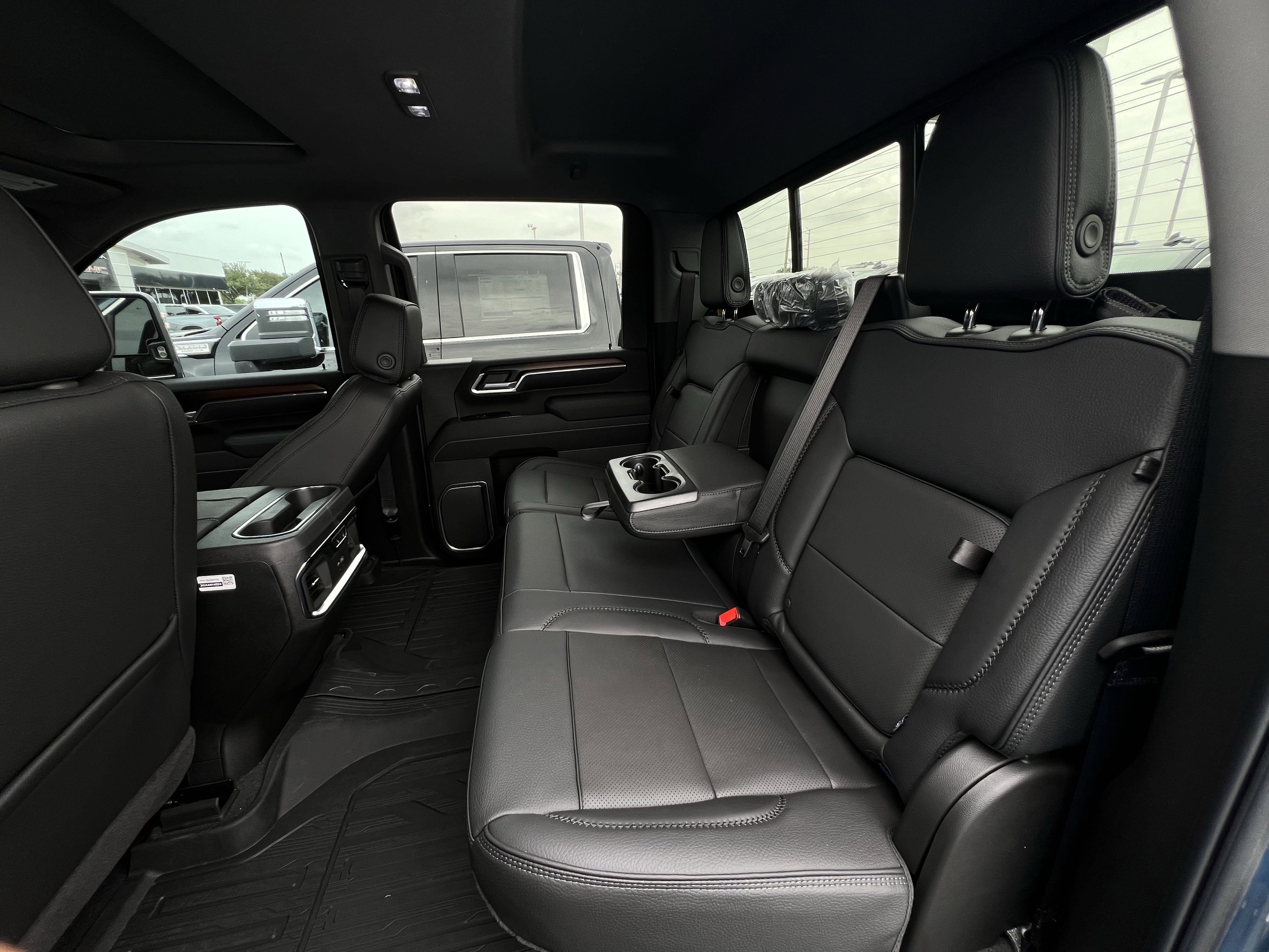 New 2025 Downpour Metallic GMC Denali image 29