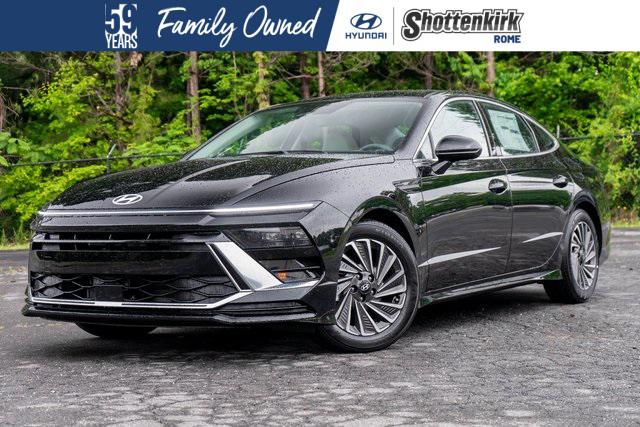2025 Hyundai Sonata Hybrid SEL's photo