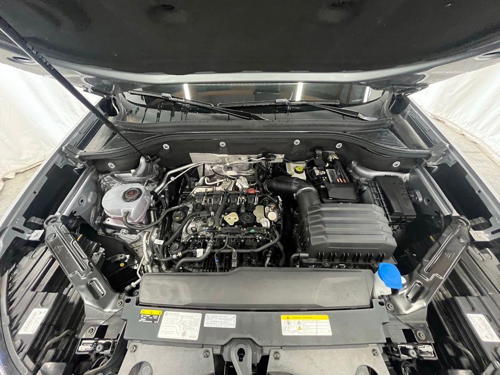 2024 Volkswagen Atlas Cross Sport SE Technology photo 29
