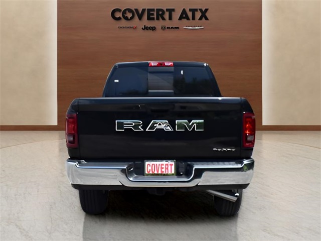 2025 Ram 2500 Tradesman photo 4