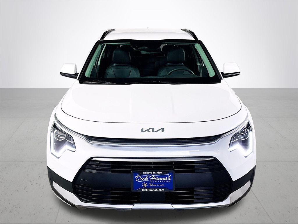 2025 Kia Niro EX Touring photo 2
