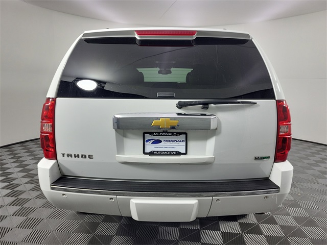 2011 Chevrolet Tahoe LTZ photo 4