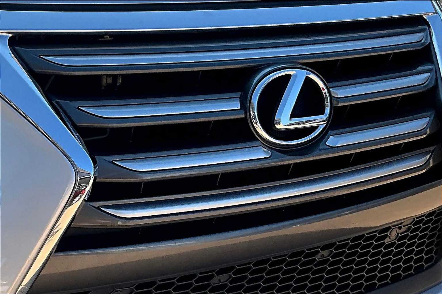 2017 Lexus GX 460 Premium photo 28
