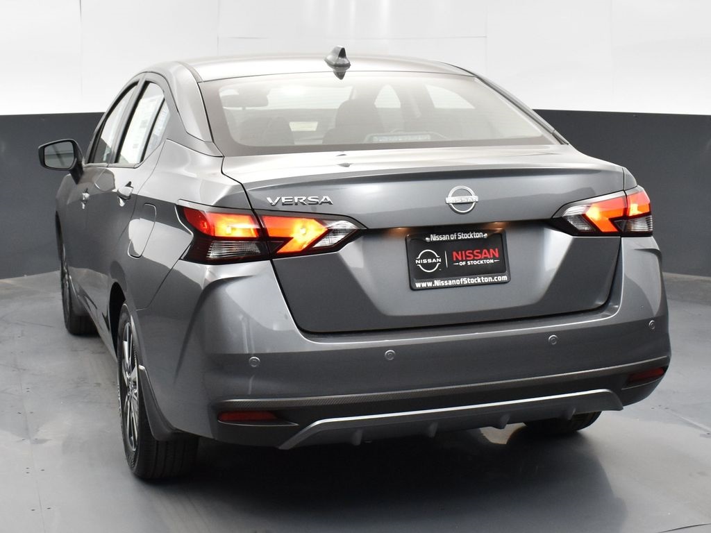 2025 Nissan Versa 1.6 SV photo 6