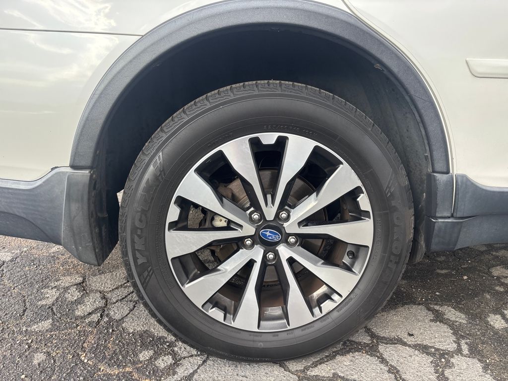 2016 Subaru Outback 2.5i photo 3