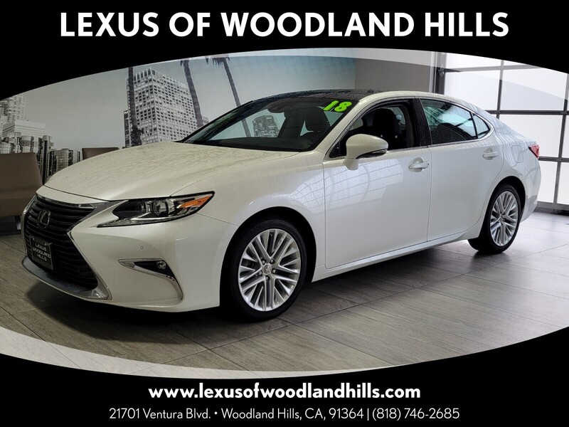2018 Lexus ES 350's photo