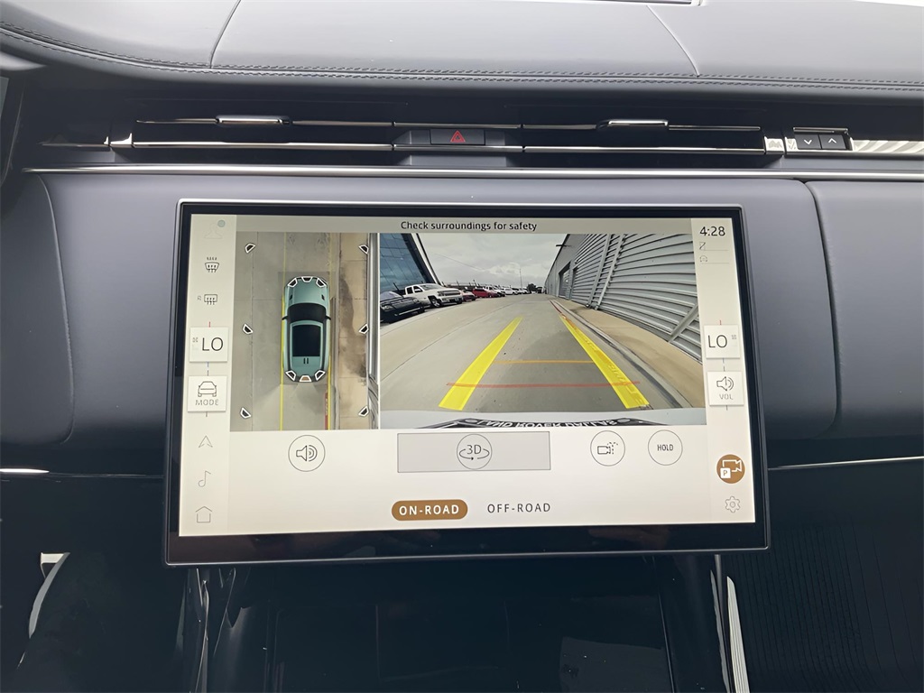 2025 Land Rover Range Rover Sport SE photo 21