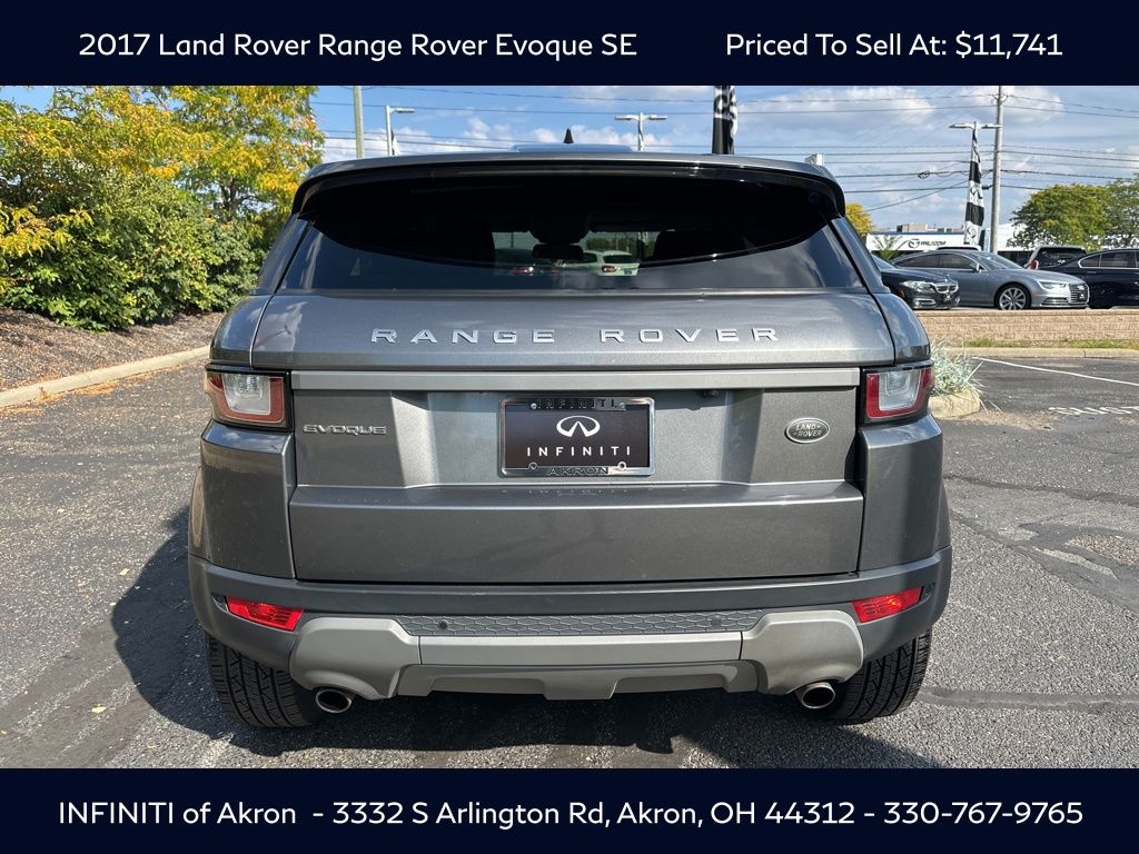 2017 Land Rover Range Rover Evoque SE photo 11