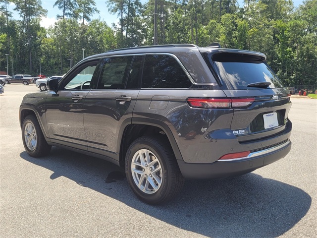 2025 Jeep Grand Cherokee Laredo X photo 8