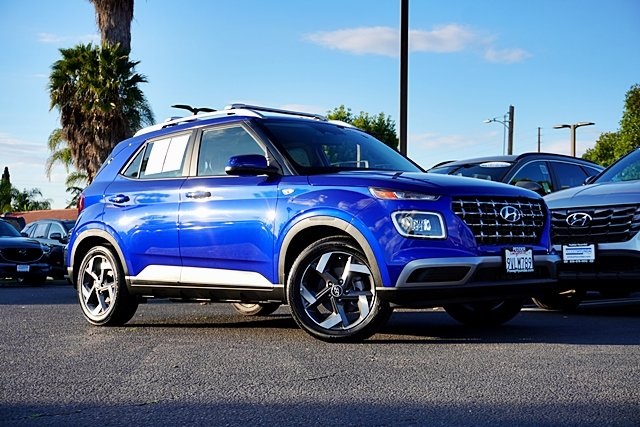 2025 Hyundai Venue Limited's photo