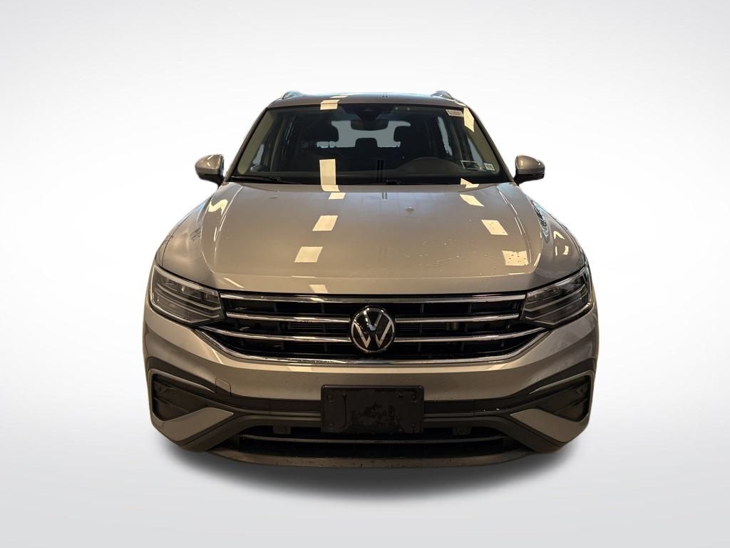 2024 Volkswagen Tiguan SE Wolfsburg Edition photo 2
