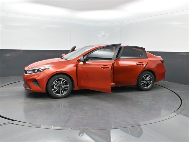 2023 Kia Forte LXS photo 32