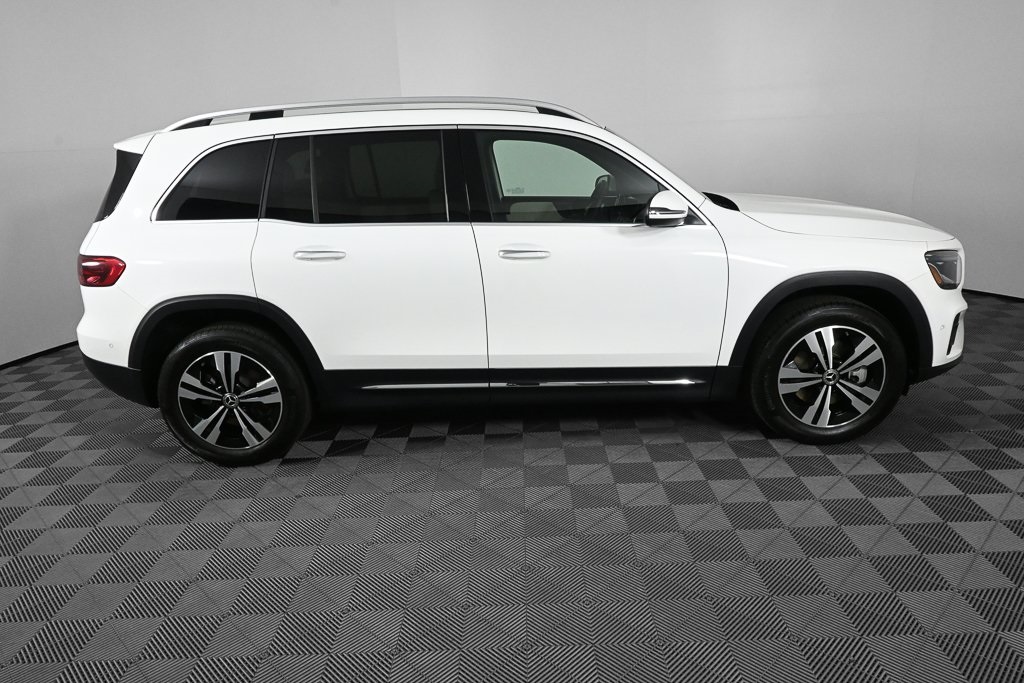 2025 Mercedes Benz GLB 250 photo 20