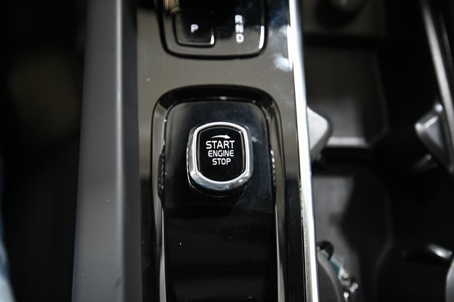 2024 Volvo S60 B5 Plus photo 22