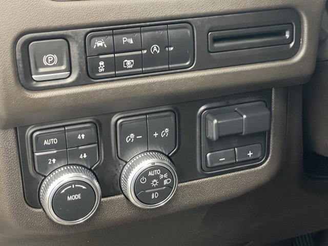 2023 Gmc Yukon SLT photo 17