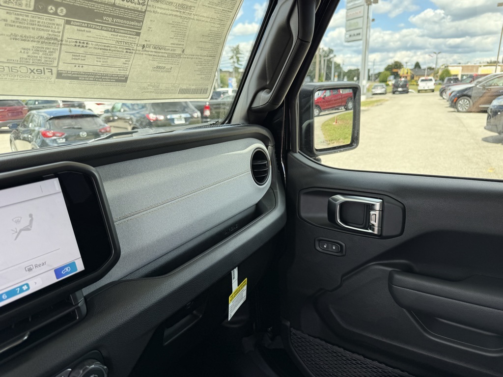 2025 Jeep Wrangler Sport photo 19