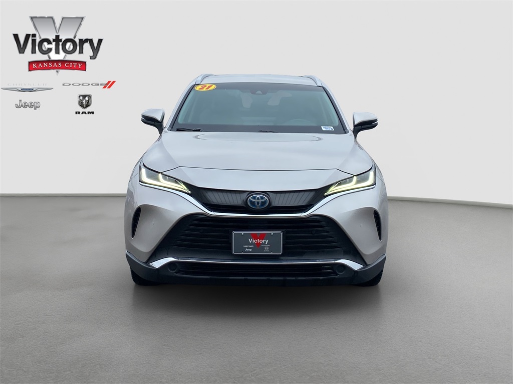 Used 2021 Toyota Venza XLE with VIN JTEAAAAH1MJ003741 for sale in Kansas City