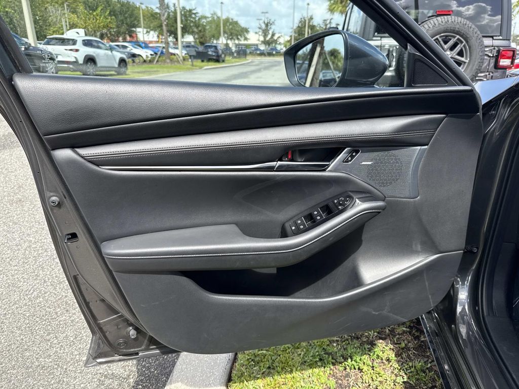 2023 Mazda Mazda3 2.5 s Premium photo 18