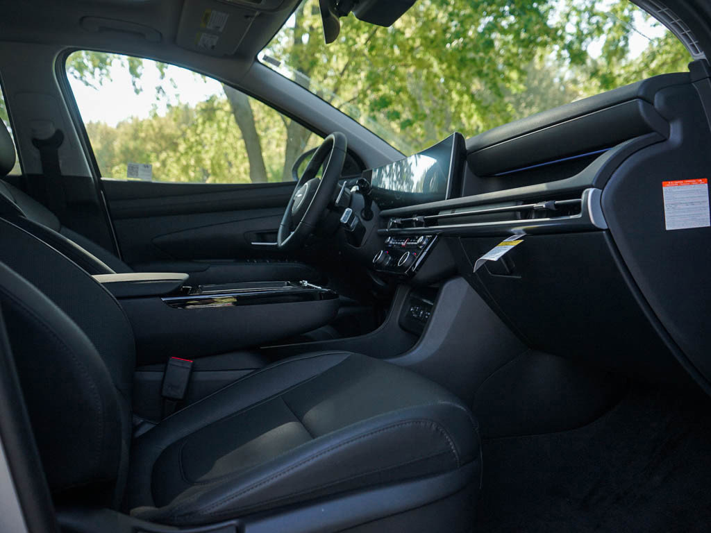 2025 Hyundai Tucson Hybrid SEL Convenience photo 8