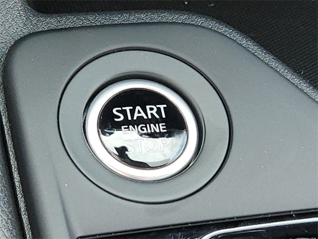 2025 Nissan Sentra S photo 13