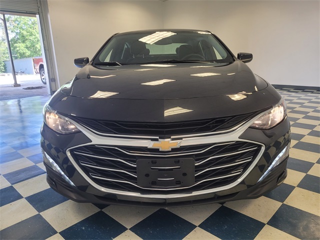 2023 Chevrolet Malibu 1LT photo 2