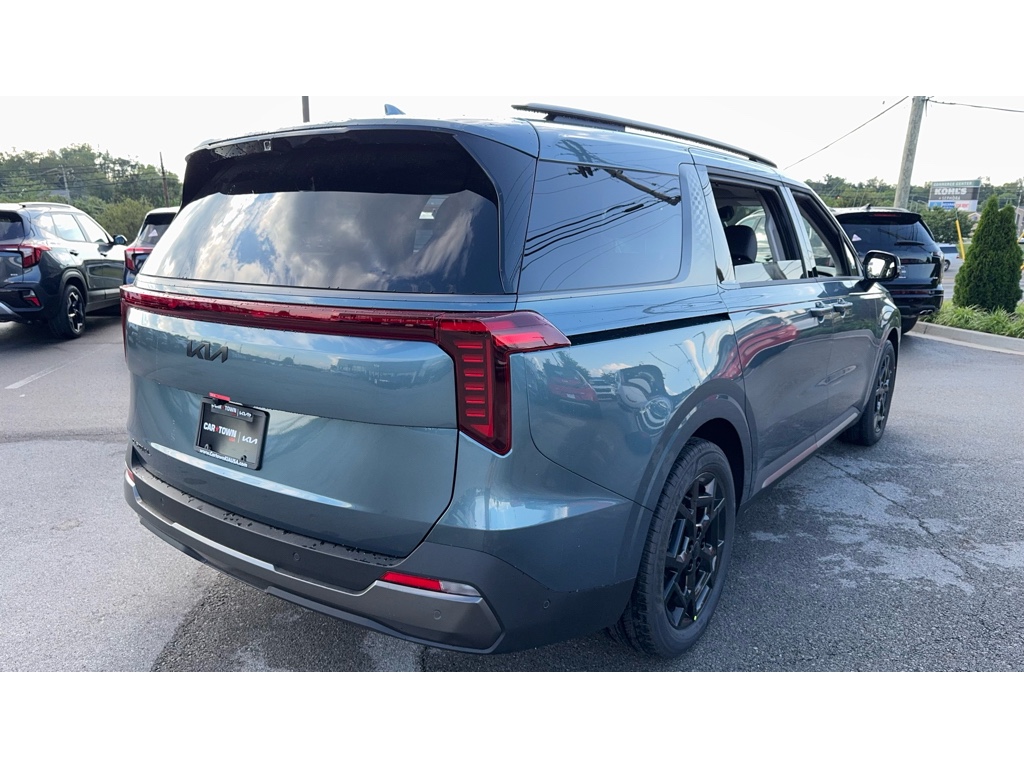 2026 Kia Carnival SX Prestige photo 3