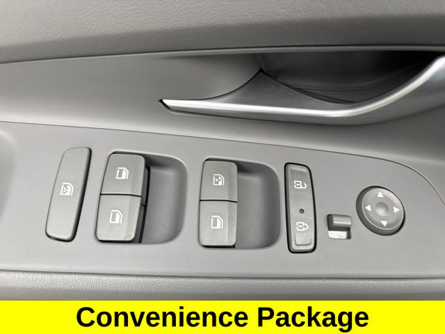 2022 Hyundai Elantra SEL Convenience photo 5