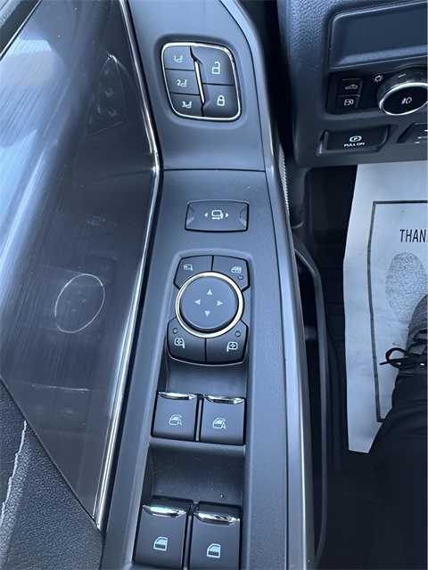 2025 Ford F-150 Lariat photo 26