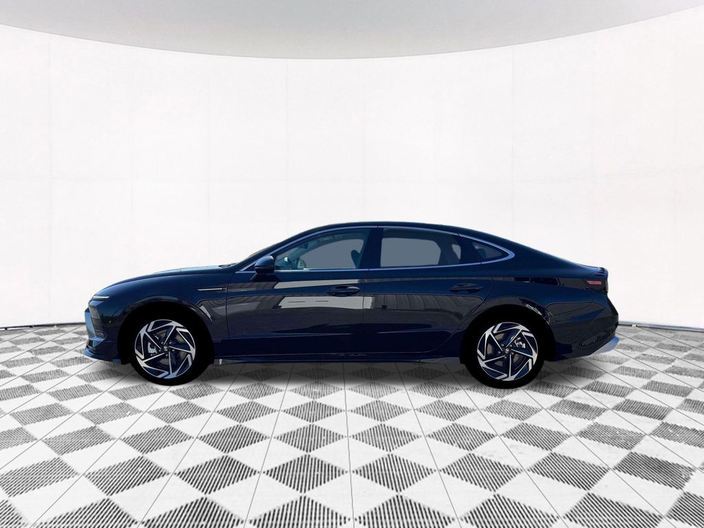 2026 Hyundai Sonata SEL Sport photo 3