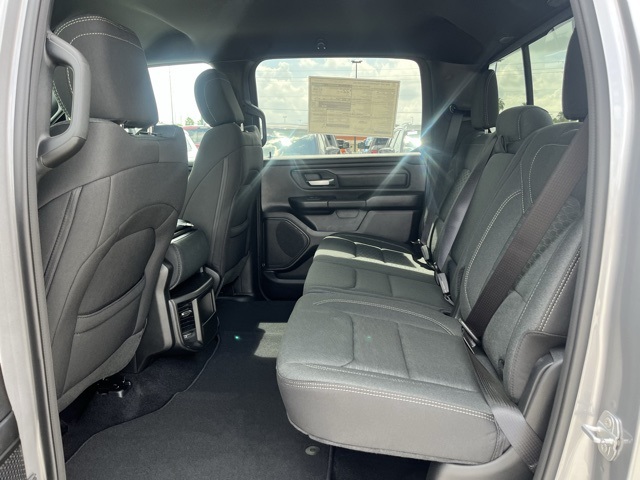 2025 Ram 1500 Tradesman photo 16