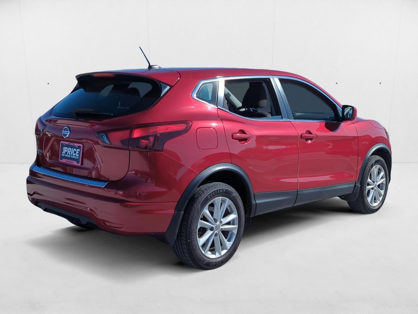 2018 Nissan Rogue Sport S photo 4