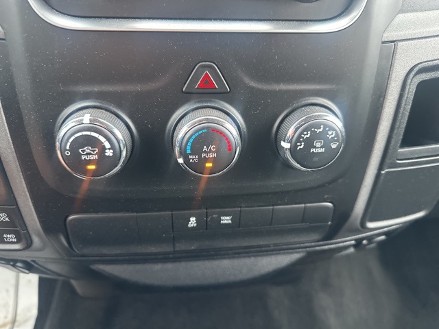 2018 Ram 1500 Tradesman photo 12