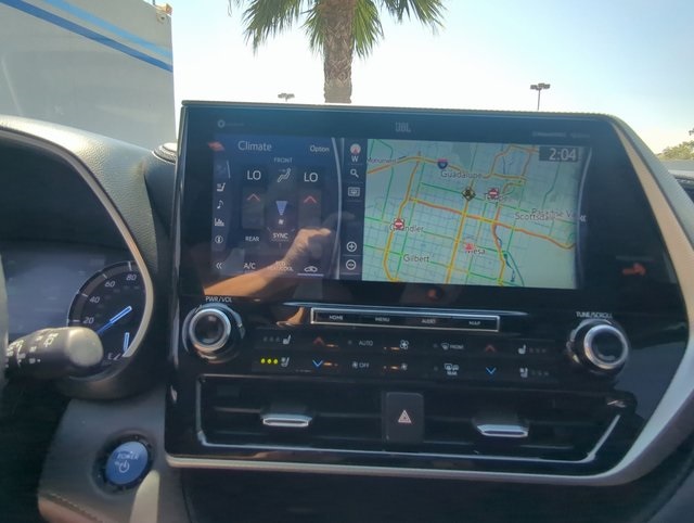 2020 Toyota Highlander Hybrid Platinum photo 19