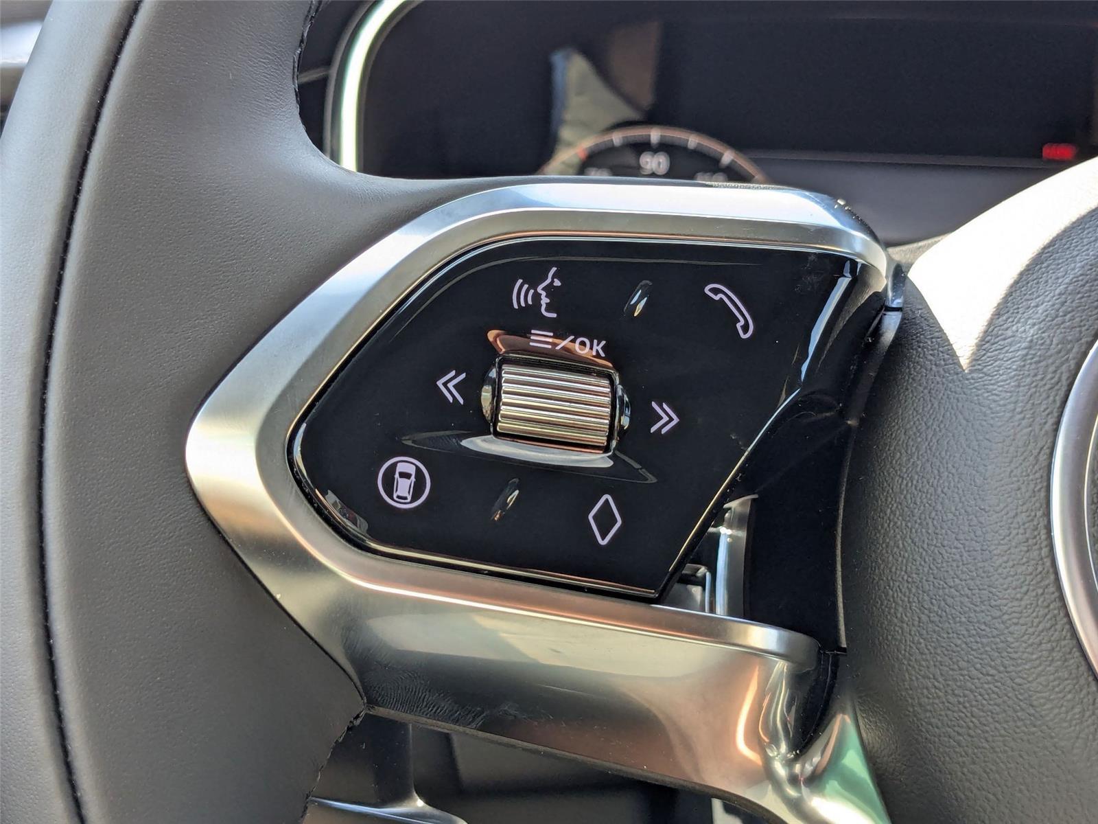 2026 Jaguar F-PACE P250 R-Dynamic S photo 18