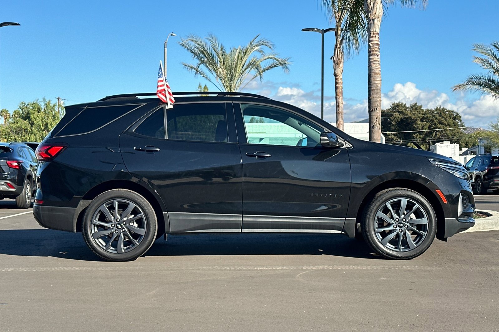 2022 Chevrolet Equinox RS photo 2