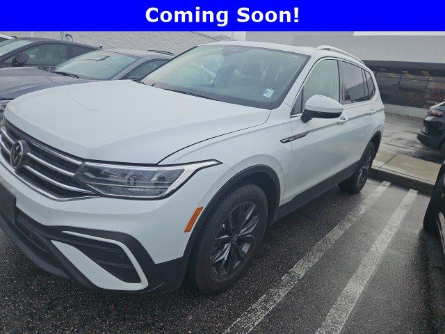2022 Volkswagen Tiguan SE's photo
