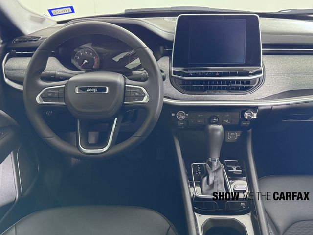 2025 Jeep Compass Latitude photo 19