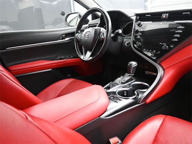 2020 Toyota Camry XSE photo 14
