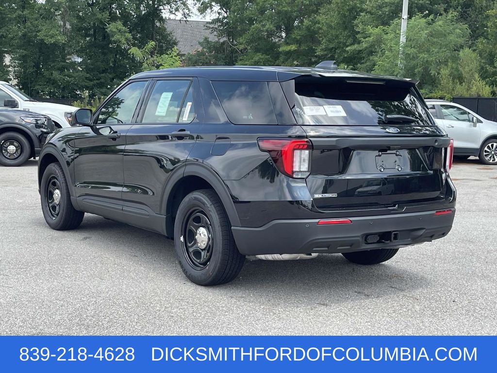 2025 Ford Explorer photo 3