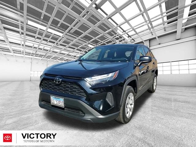 2024 Toyota RAV4 LE photo 2