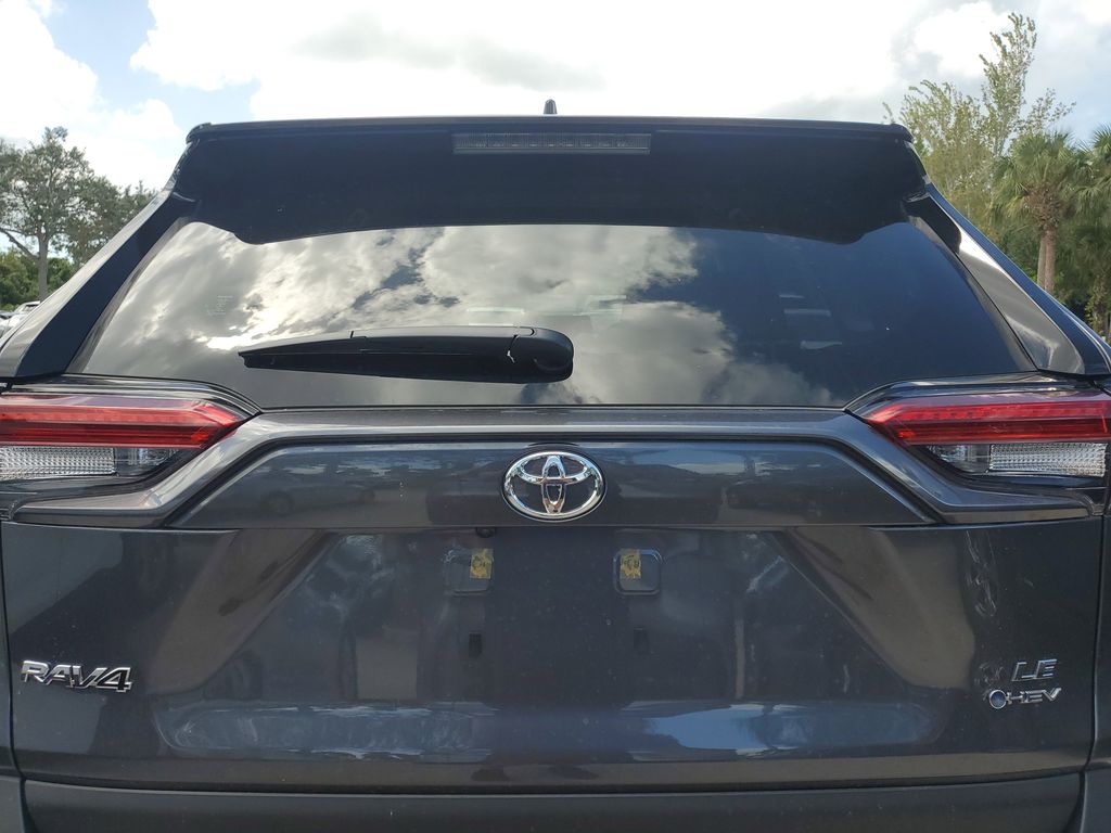 2025 Toyota RAV4 Hybrid LE photo 13